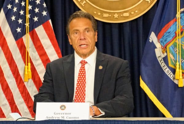 ニューヨーク州のクオモ知事(18日、ニューヨーク)