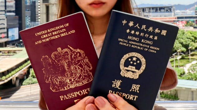 香港人は２つ以上のパスポートを持つことが少なくない