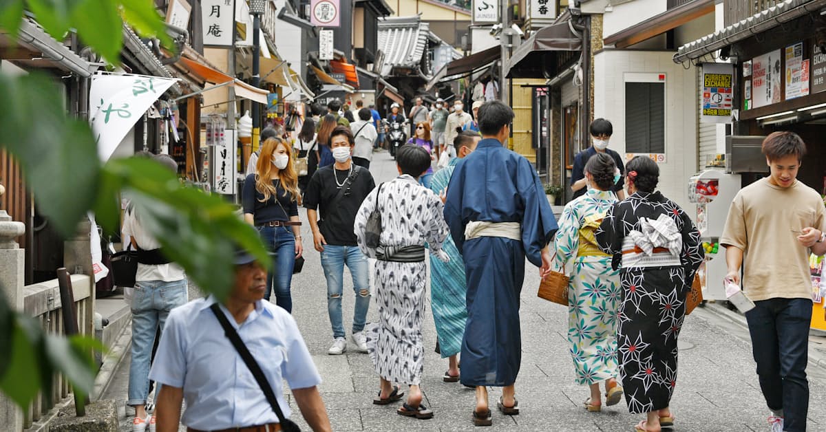 新型コロナ 観光地 モールににぎわい 週末の清水寺57 増 日本経済新聞