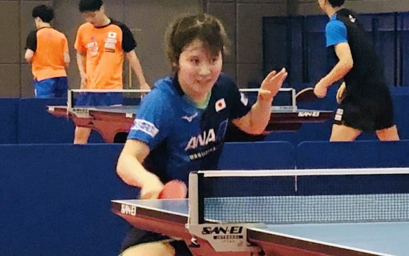 卓球のナショナルチームの合宿が再開され、練習する平野美宇(共同)=日本卓球協会提供 卓球のナショナルチームの合宿が再開され、練習する平野美宇(共同)=日本卓球協会提供