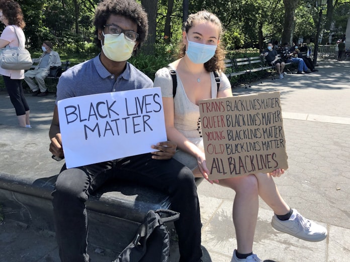 米デモ 変革けん引役は白人と若者 黒人暴行死1カ月 日本経済新聞