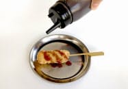 串カツ田中ホールディングスは揚げ物をソースをかけて食べる方式に変えた 串カツ田中ホールディングスは揚げ物をソースをかけて食べる方式に変えた