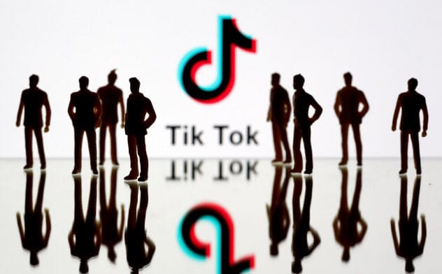アプリの登場から4年、TikTokのユーザーの発言力が注目され始めた=ロイター アプリの登場から4年、TikTokのユーザーの発言力が注目され始めた=ロイター