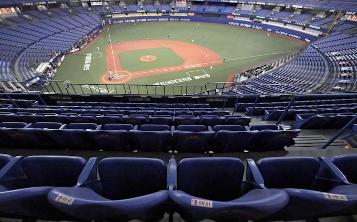 新型コロナ 熱狂なき無観客試合で再確認 岐路に立つスポーツ 日本経済新聞 新型コロナ 熱狂なき無観客試合で再確認 岐路に立つスポーツ 日本経済新聞