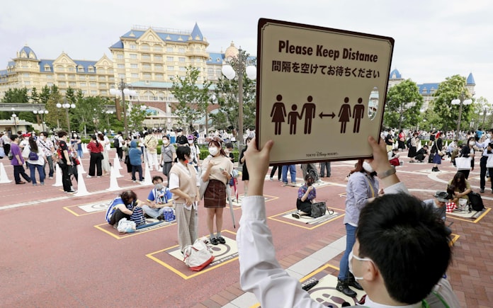 新型コロナ 東京ディズニー再開 待ちわびた ファン歓喜 日本経済新聞 新型コロナ 東京ディズニー再開 待ちわびた ファン歓喜 日本経済新聞