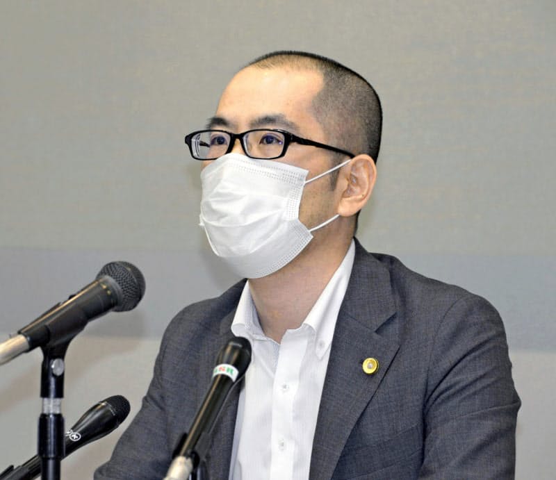 ゲーム条例の廃止を求める声明を発表した香川県弁護士会の徳田陽一会長(5月25日、高松市) ゲーム条例の廃止を求める声明を発表した香川県弁護士会の徳田陽一会長(5月25日、高松市)
