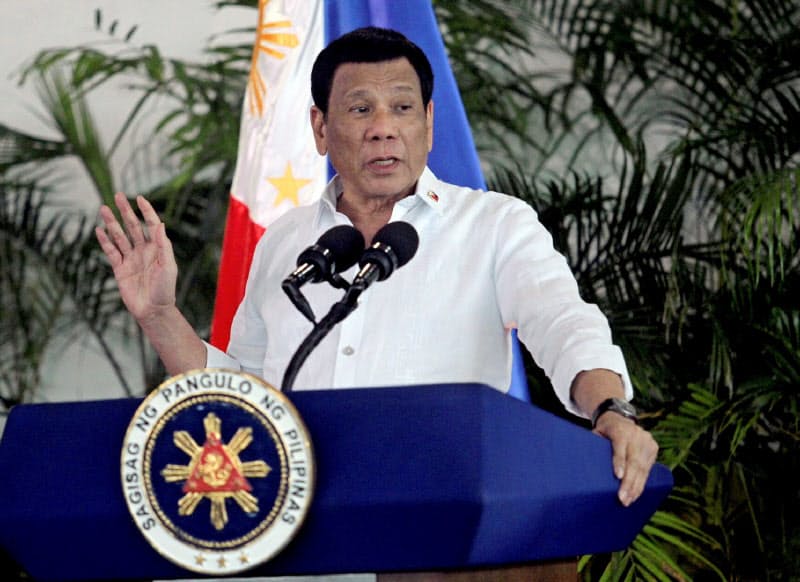 反政府勢力の摘発強化を狙うフィリピンのドゥテルテ大統領=ロイター 反政府勢力の摘発強化を狙うフィリピンのドゥテルテ大統領=ロイター