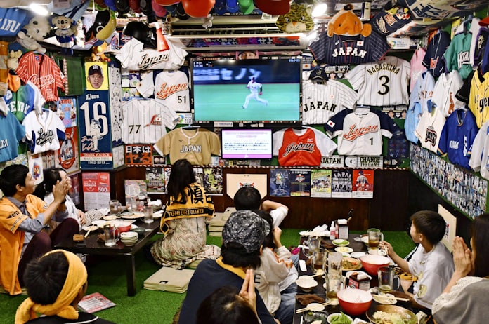 解説 実況も連係プレー よりよいプロ野球中継へ 日本経済新聞 解説 実況も連係プレー よりよいプロ野球中継へ 日本経済新聞