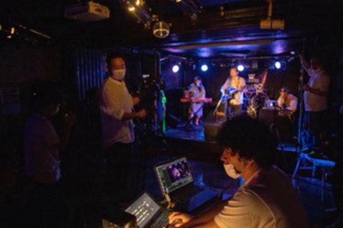 新型コロナ 静岡のライブハウス 居酒屋へ配信 3密避け存続模索 日本経済新聞