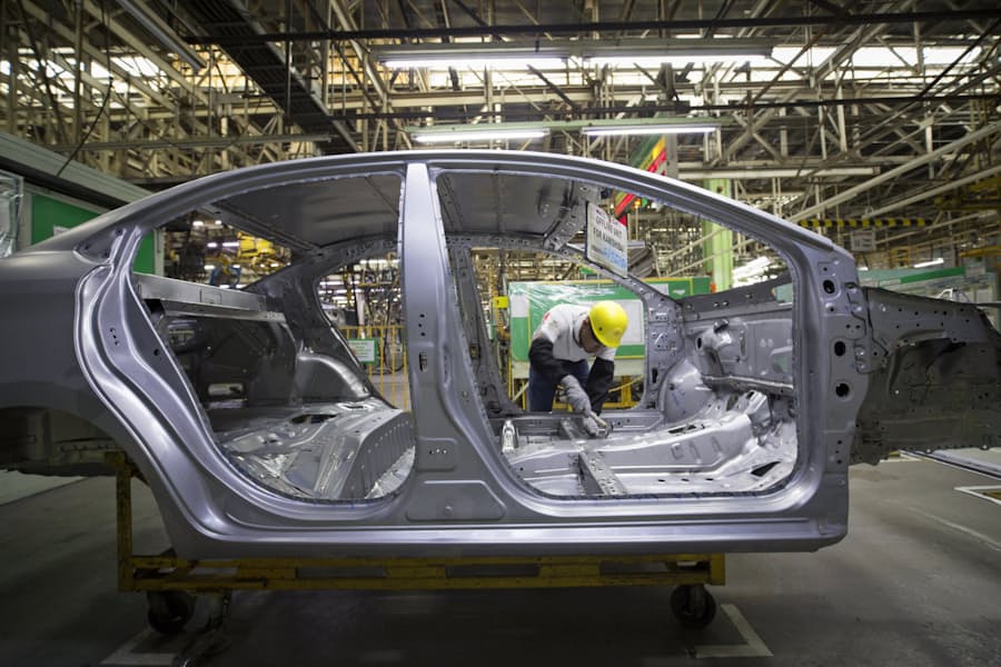 フィリピン コロナで車生産振興策に暗雲 目標未達か 日本経済新聞