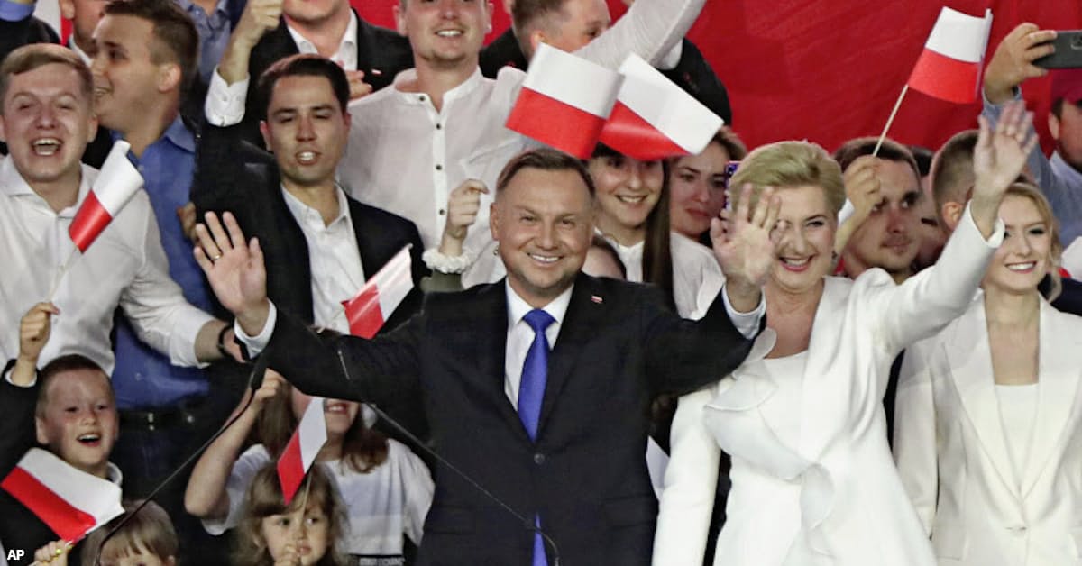 ポーランド大統領選 現職が辛勝 強権政治継続へ 日本経済新聞
