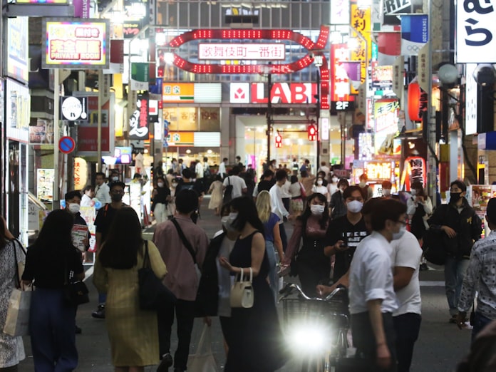 新型コロナ 新宿区 感染した区民に見舞金10万円 8月から支給 日本経済新聞 新型コロナ 新宿区 感染した区民に見舞金10万円 8月から支給 日本経済新聞