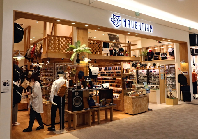 新型コロナ ジンズ 雑貨事業で一部店舗を譲渡 サックスバーに 日本経済新聞