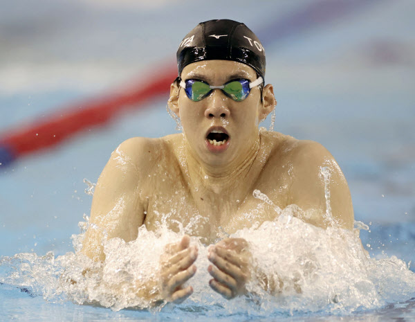 競泳 渡辺 世界記録更新を 東京五輪へ意欲 日本経済新聞