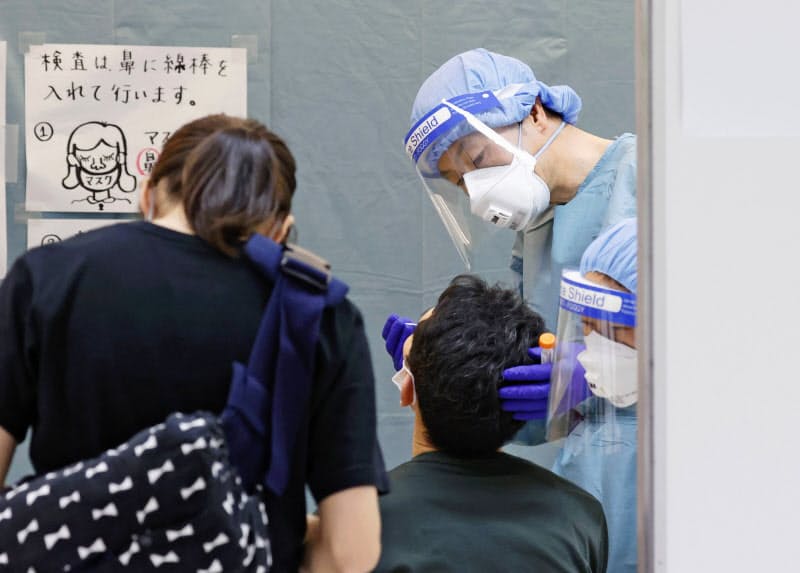 成田空港の検疫所(6月)=共同 成田空港の検疫所(6月)=共同