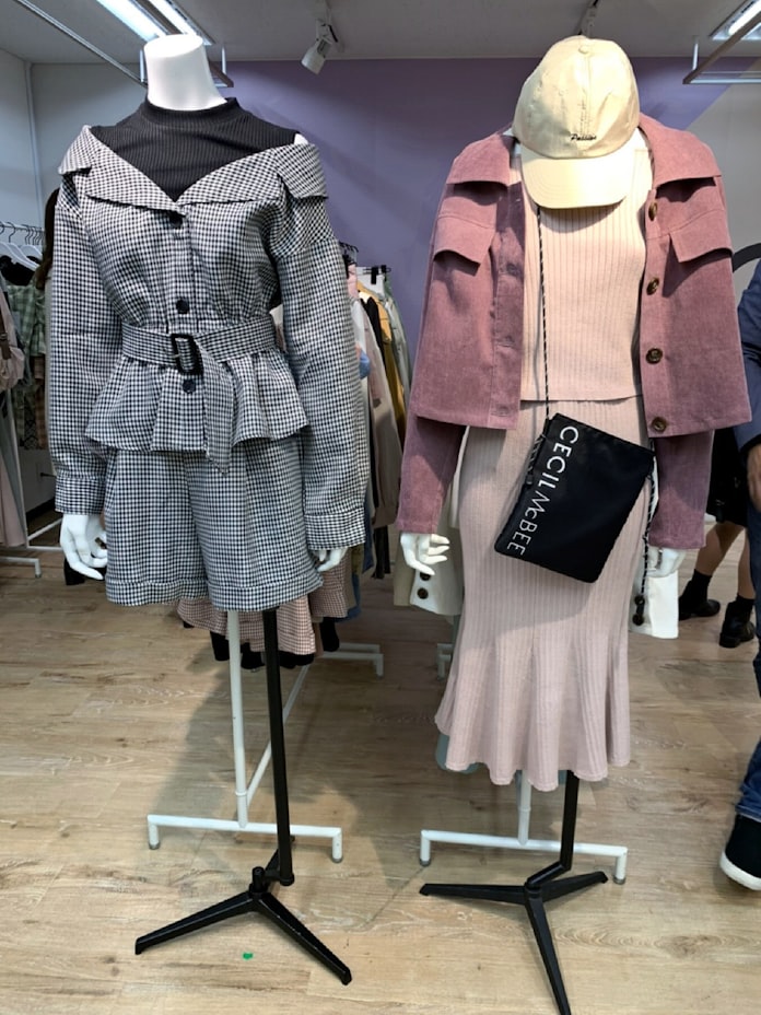 新型コロナ セシルマクビー撤退 平成アパレル コロナで幕 日本経済新聞 新型コロナ セシルマクビー撤退 平成アパレル コロナで幕 日本経済新聞