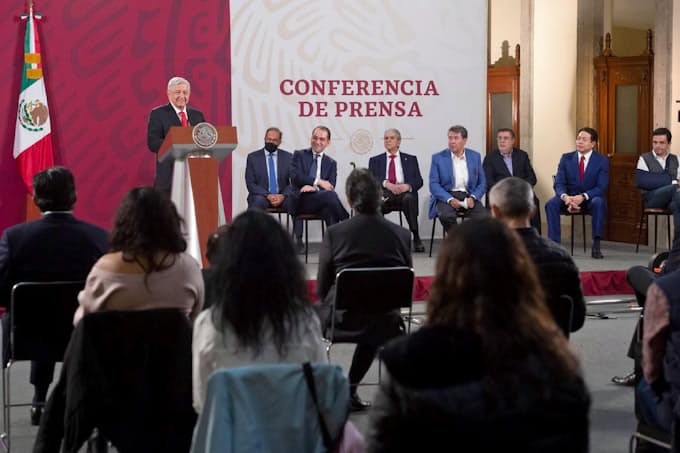 メキシコ 年金改革へ 企業負担で受給増 日本経済新聞