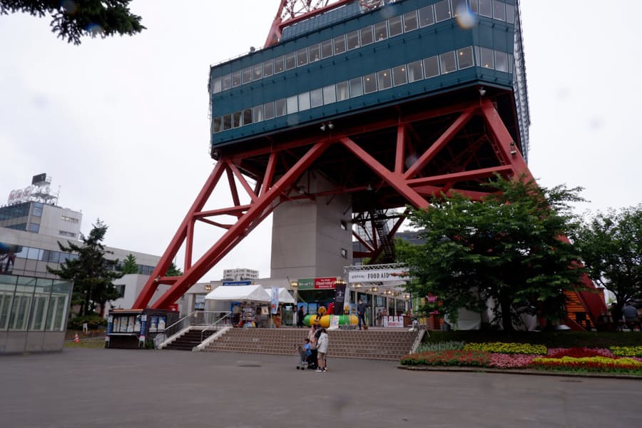 新型コロナ 4連休の北海道観光に明暗 網走 登別にぎわう 日本経済新聞