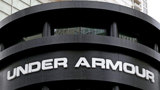 米アンダーアーマー 不正会計疑惑でsecから通知 日本経済新聞