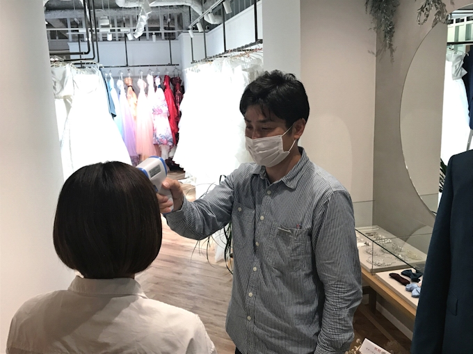 フォト挙式やネット葬儀 冠婚葬祭の新常態 福岡で 日本経済新聞