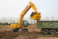 中国市場の建機需要は回復している(現地で稼働している油圧ショベル) 中国市場の建機需要は回復している(現地で稼働している油圧ショベル)