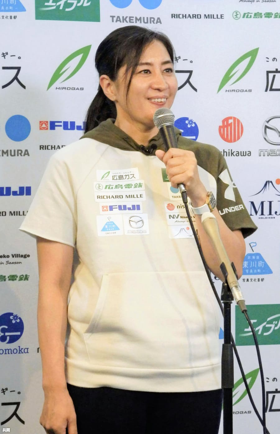 スノボ女子の竹内 北京目指す ソチ五輪銀メダル 日本経済新聞