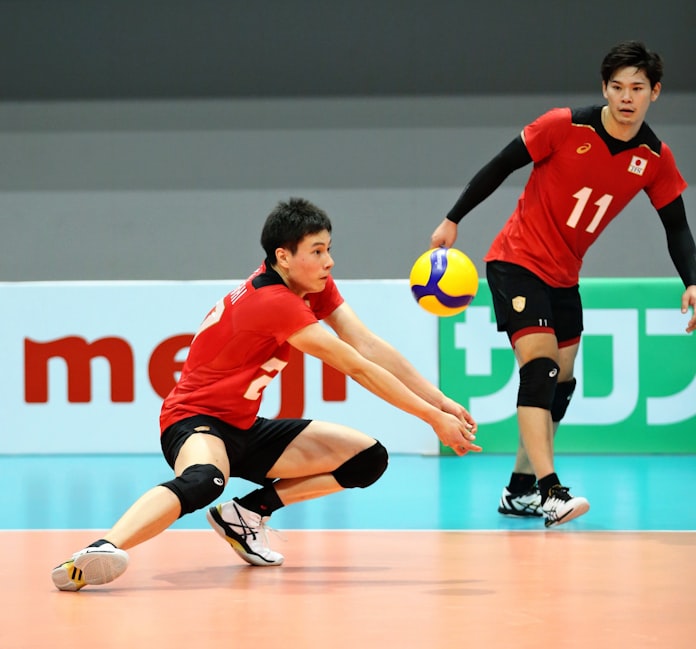男子バレー代表に新星 18歳 高橋藍 攻守で存在感 日本経済新聞 男子バレー代表に新星 18歳 高橋藍 攻守で存在感 日本経済新聞