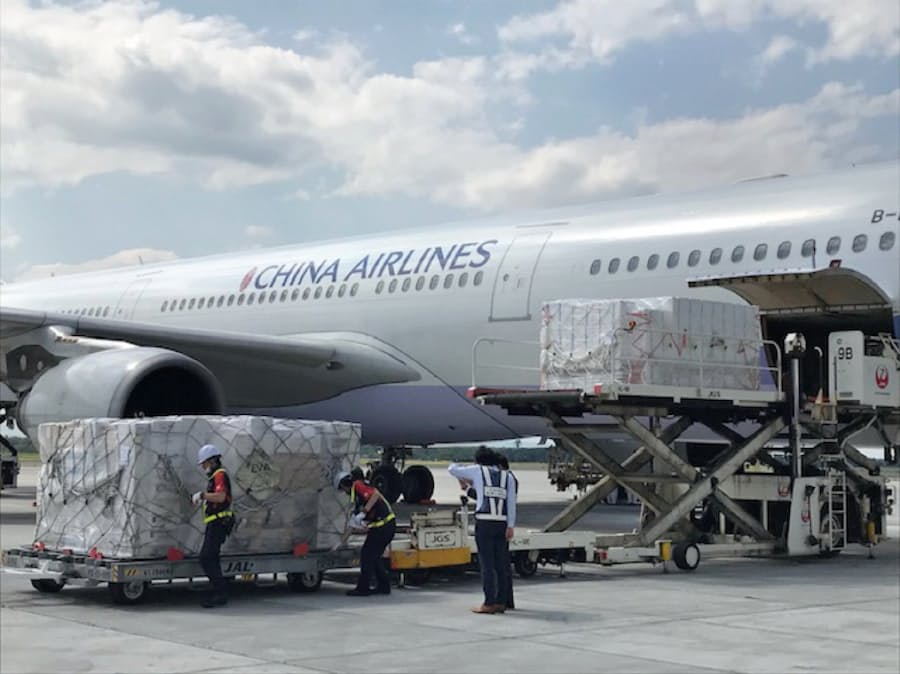 新型コロナ 北海道7空港民営化から半年 コロナ逆風で着陸料免除 日本経済新聞