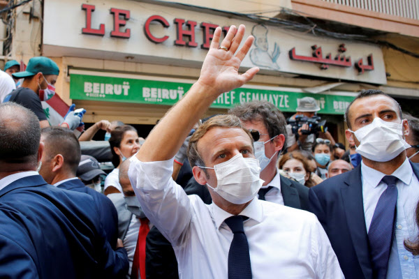 仏大統領 レバノンに改革要求 白紙の小切手渡せぬ 日本経済新聞 仏大統領 レバノンに改革要求 白紙の小切手渡せぬ 日本経済新聞