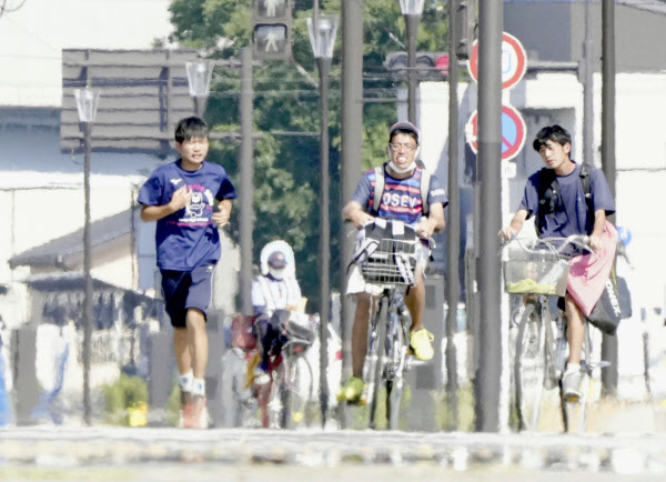 群馬 伊勢崎で40 5度 各地で猛暑日 12日も警戒を 日本経済新聞 群馬 伊勢崎で40 5度 各地で猛暑日 12日も警戒を 日本経済新聞