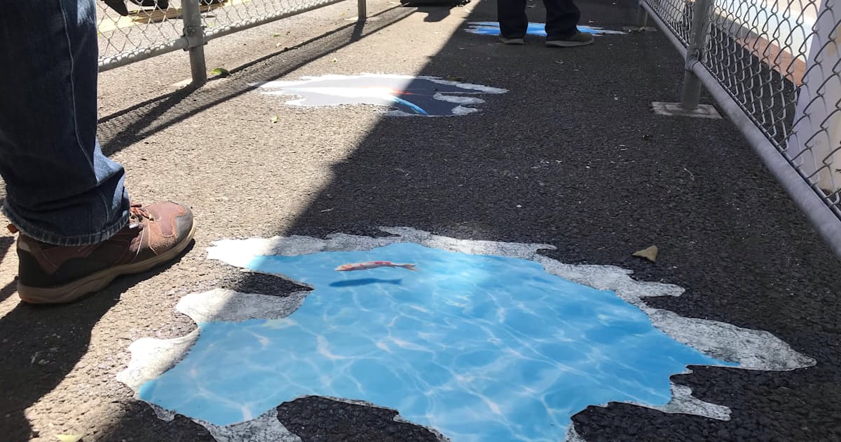 新型コロナ トリックアートで密接回避 東京都品川区が喫煙所に 日本経済新聞 新型コロナ トリックアートで密接回避 東京都品川区が喫煙所に 日本経済新聞