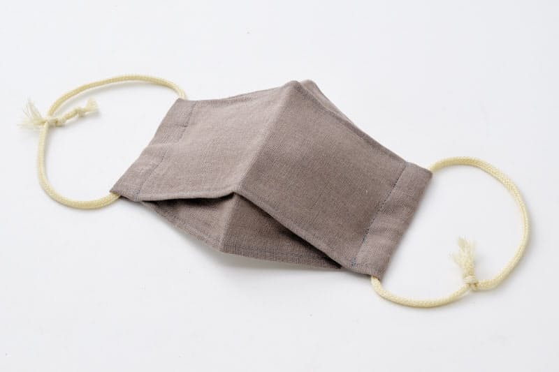 染色に使った茶葉は堆肥として再利用する 染色に使った茶葉は堆肥として再利用する