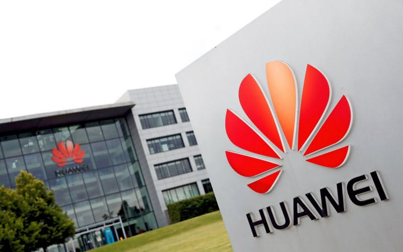 米政府はファーウェイなど中国ハイテク企業への圧力を段階的に強めている=ロイター 米政府はファーウェイなど中国ハイテク企業への圧力を段階的に強めている=ロイター