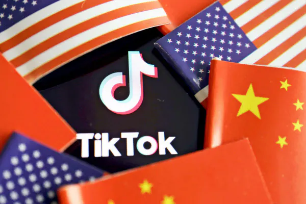 トランプ政権はTikTokを通じて中国政府へ情報が流出する可能性があるとして問題視している=ロイター