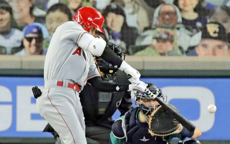 前腕負傷からの復帰戦で大谷は左翼越え本塁打を放った=AP 前腕負傷からの復帰戦で大谷は左翼越え本塁打を放った=AP