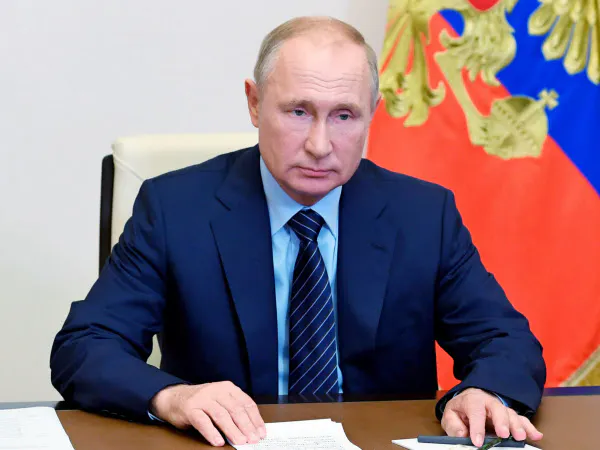 プーチン氏は2日連続でルカシェンコ氏と電話協議した=ロイター