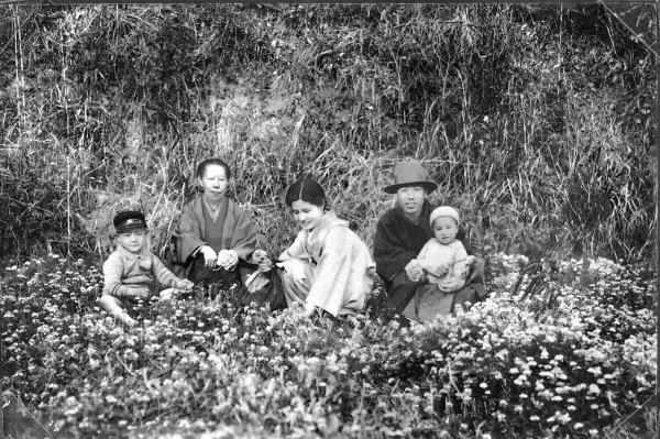戦前 戦中の日常 色彩豊かに Aiで写真カラー化 日本経済新聞 戦前 戦中の日常 色彩豊かに Aiで写真カラー化 日本経済新聞