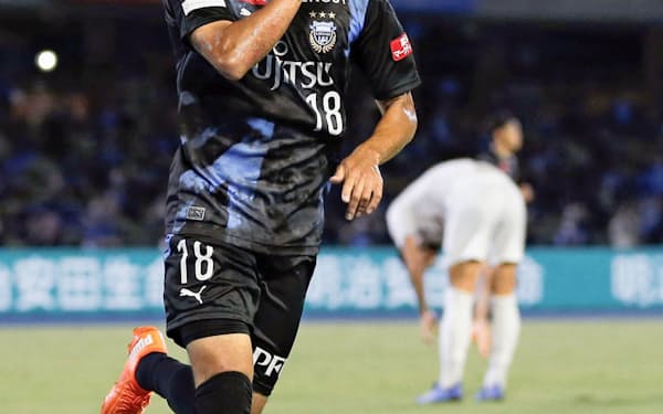 複雑化するサッカー ハンド 規則改正続き混乱も 日本経済新聞 複雑化するサッカー ハンド 規則改正続き混乱も 日本経済新聞