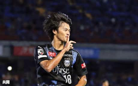 複雑化するサッカー ハンド 規則改正続き混乱も 日本経済新聞