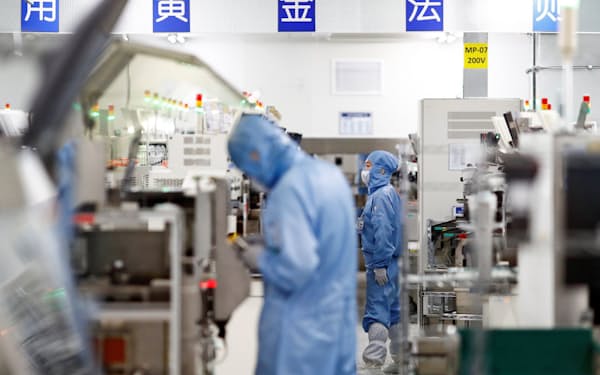 北京にある瑞薩半導体の工場。2019年には中国の輸出は世界の22%を占めた=ロイター