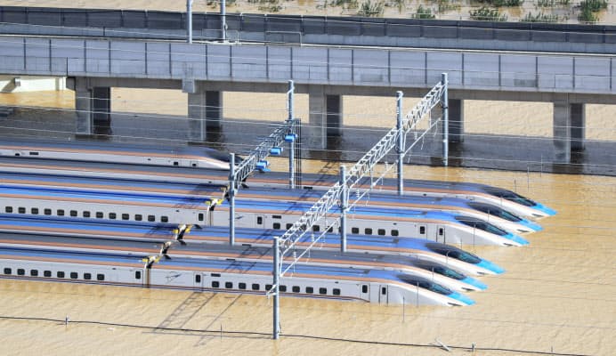 JR西の車両基地、47カ所に浸水リスク 退避計画作成 - 日本経済新聞