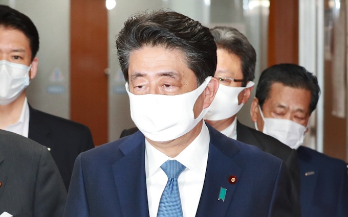 安倍首相辞任 どうなる経済政策 日銀に不確実性も 日本経済新聞