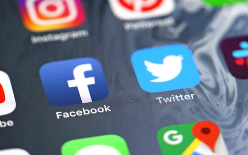 携帯会社も開示請求対象に SNS中傷対策で総務省