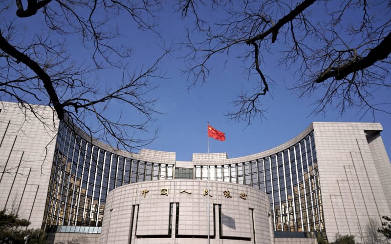 FRB、ECB、日銀がバランスシートを急拡大させる一方で、着実にバランスシートの縮小を進める中国人民銀行=ロイター FRB、ECB、日銀がバランスシートを急拡大させる一方で、着実にバランスシートの縮小を進める中国人民銀行=ロイター