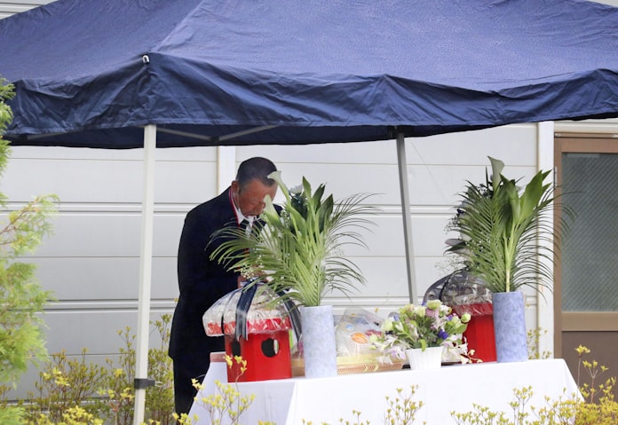 9人死亡老人施設跡で祈り 台風10号から4年 岩手 日本経済新聞