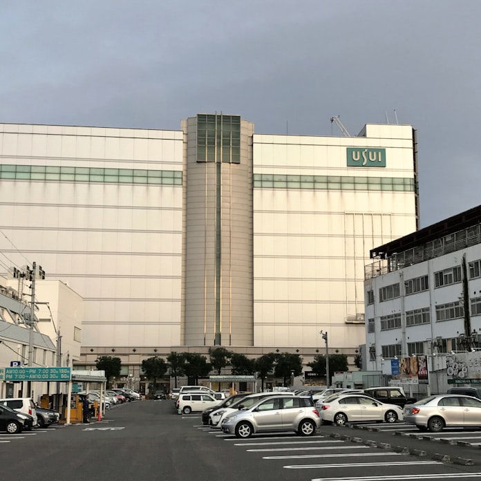カルバンクラインなど相次ぎ閉店 郡山のうすい百貨店 日本経済新聞 カルバンクラインなど相次ぎ閉店 郡山のうすい百貨店 日本経済新聞