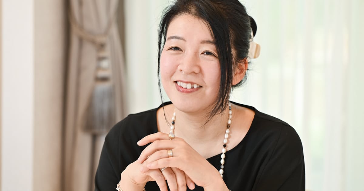 関西弁の 知らんけど 個を尊重 有川ひろさん 日本経済新聞 関西弁の 知らんけど 個を尊重 有川ひろさん 日本経済新聞
