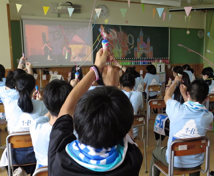 広がる オンライン文化祭 Vr作品展 動画配信も 日本経済新聞 広がる オンライン文化祭 Vr作品展 動画配信も 日本経済新聞