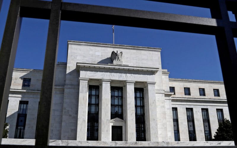 3月に米FRBが大胆な金融政策を発表して以降、社債発行が増えた=ロイター 3月に米FRBが大胆な金融政策を発表して以降、社債発行が増えた=ロイター