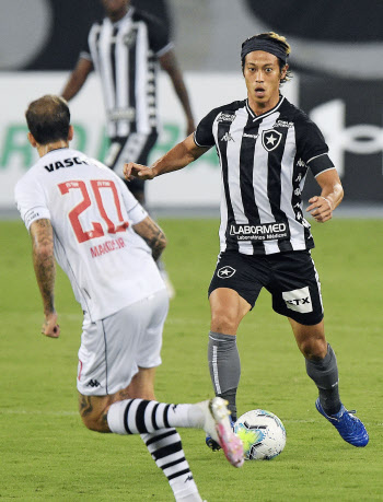 本田圭佑 前半途中に退く ブラジル全国選手権 日本経済新聞 本田圭佑 前半途中に退く ブラジル全国選手権 日本経済新聞